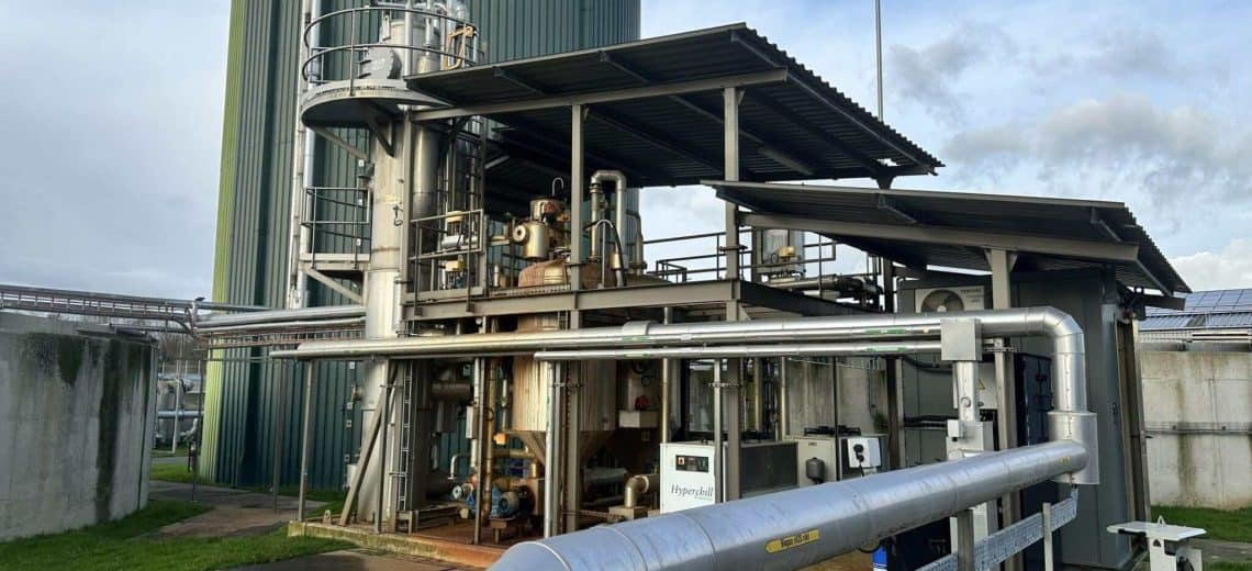 Green Gas and Liquids: carbon capture explained in four languages