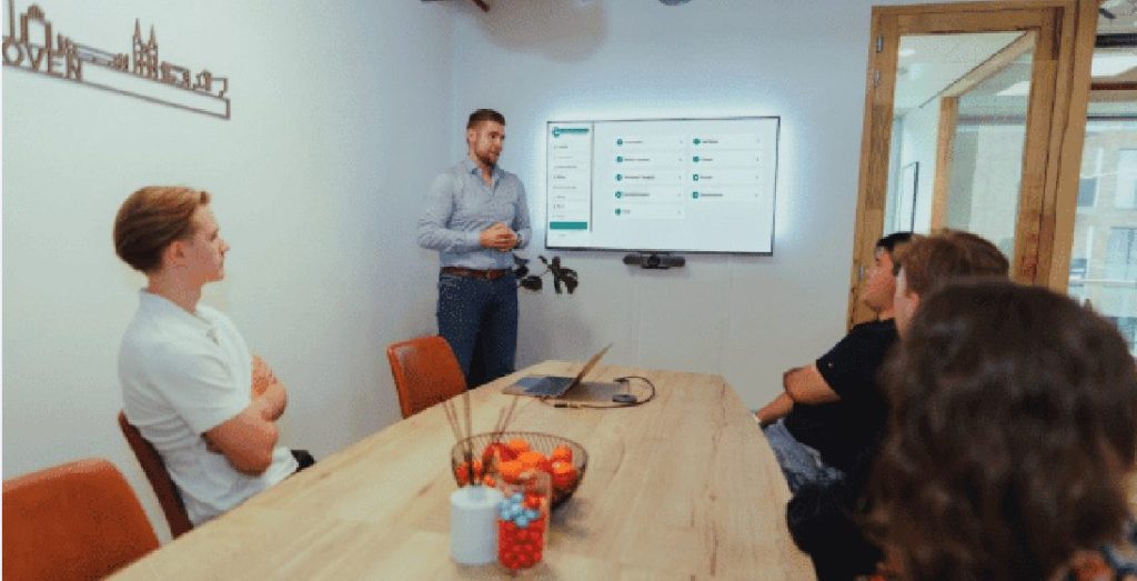 Bezig met het maken van een aangepaste webapplicatie
